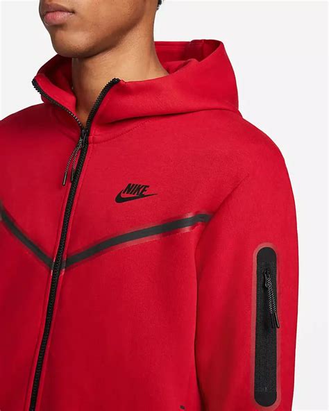 red tech fleece.